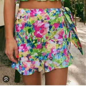 NWT Show me your MuMu valley skort
